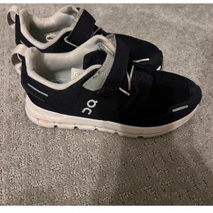 Kids Oncloud shoes